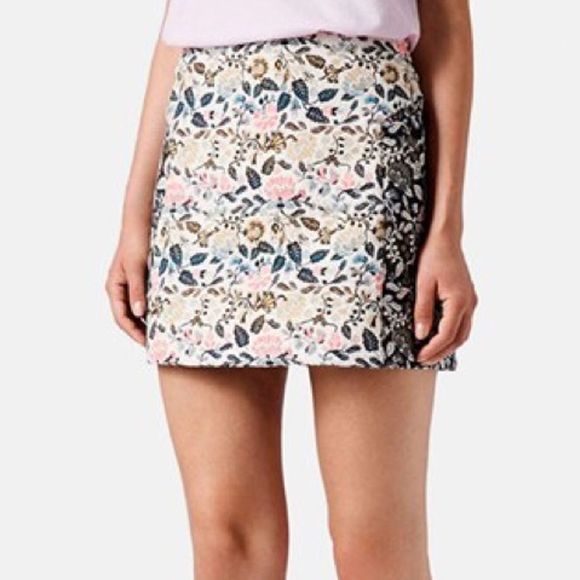 Topshop Dresses & Skirts - Topshop Garden Floral Jacquard Skirt 8 NWOT